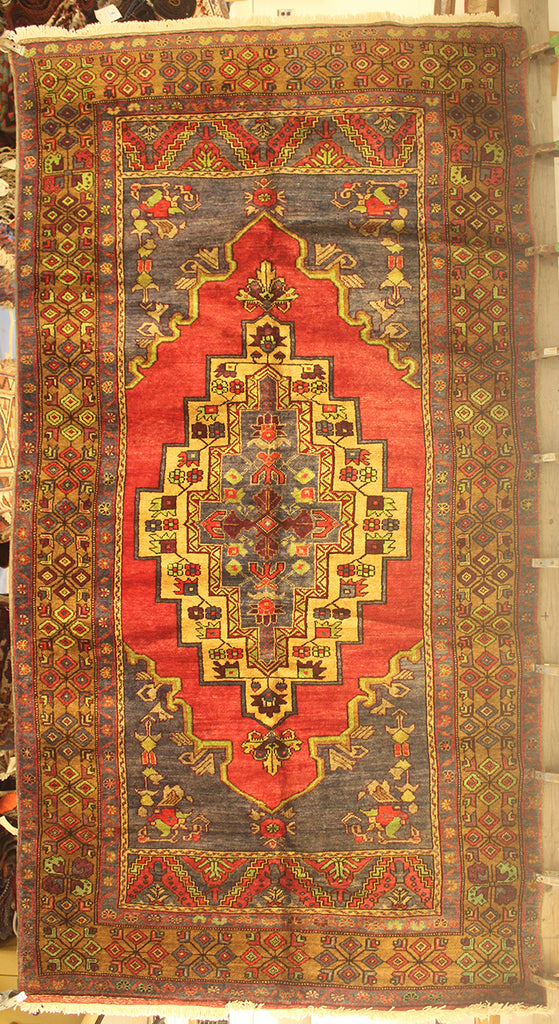 5'2 x 9'8 Turkish Taspinar Rug