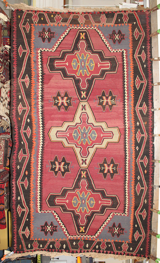 5'6 x 10 Russian Kuba Rug