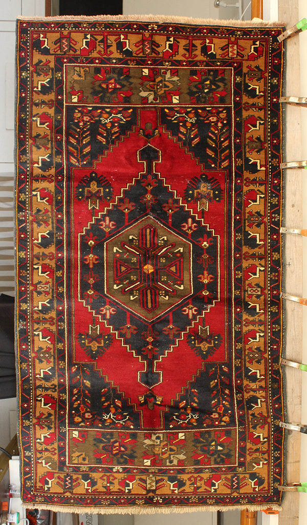 3'9 x 7'5 Turkish Yahyali Rug