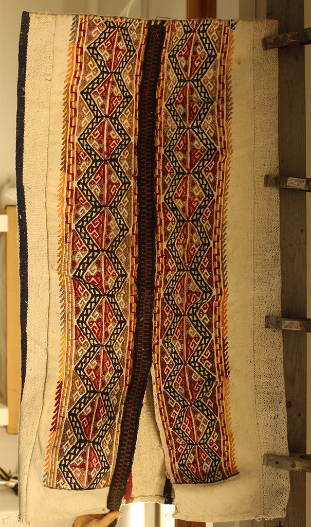 3'4" x 2' Turkey Adana Yastik-Needs minor repair Rug