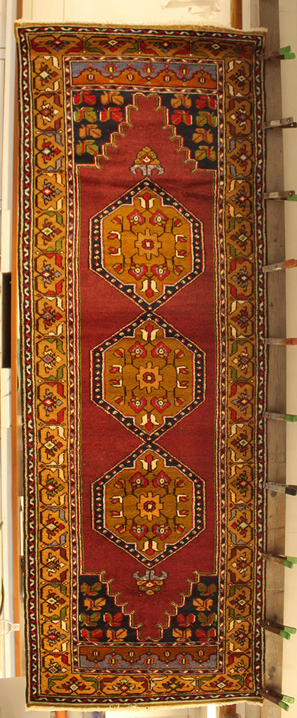 3'3 x 9'7 Turkey Yahyal Rug