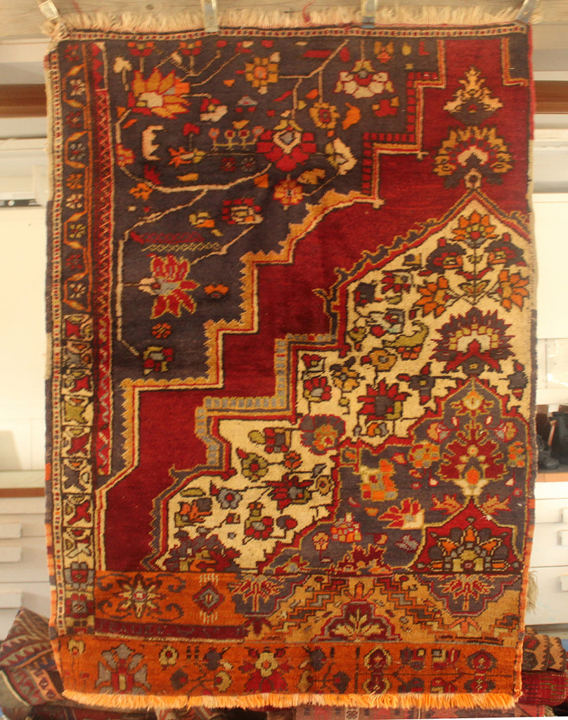 2'11 x 4'6 Turkish Yurak Rug