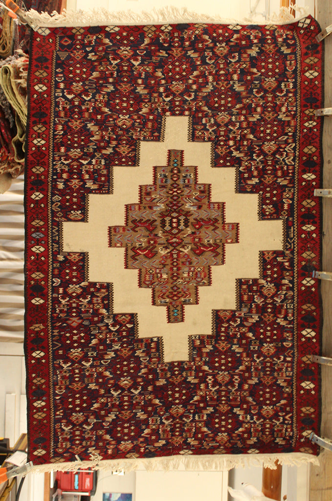 3'10 x 5'5 Turkish Van Seni Rug