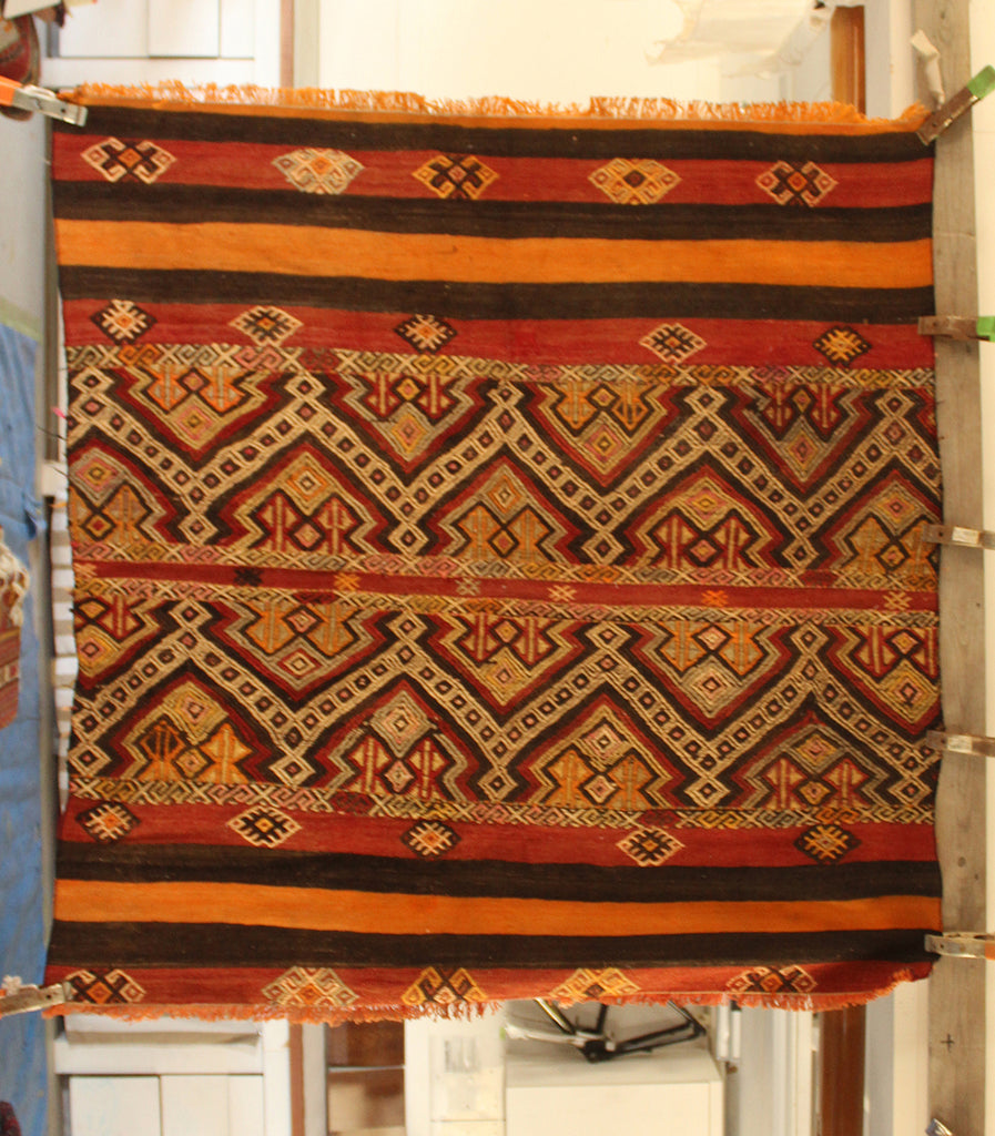 4'4 x 4'4 Turkey Kars Rug